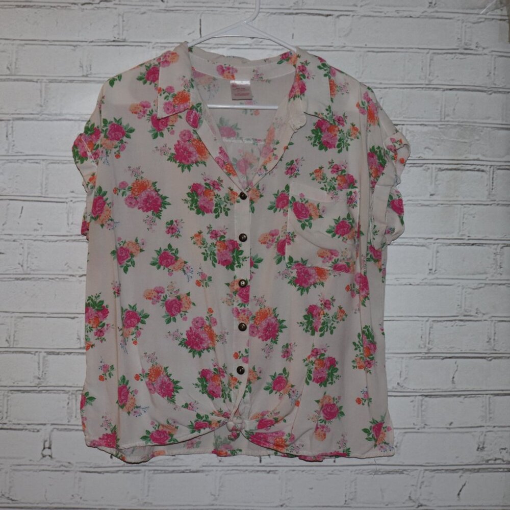 🌸 No Boundaries Floral Button‑Down · Women’s XXL (19) · Cream + Pink Blossoms